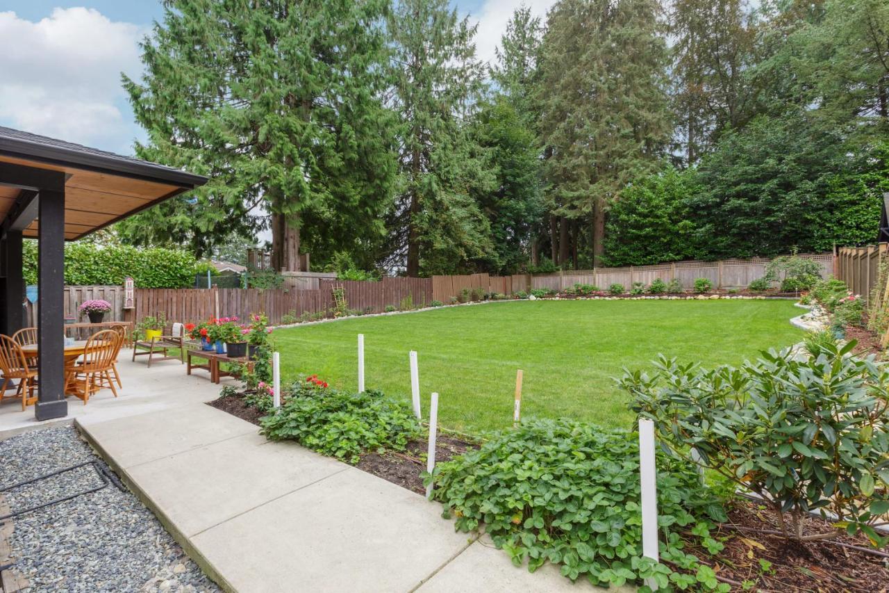 Tastefully Furnished And Newly Updated 2 Bd Central Lynn Valley North Vancouver Villa Eksteriør bilde