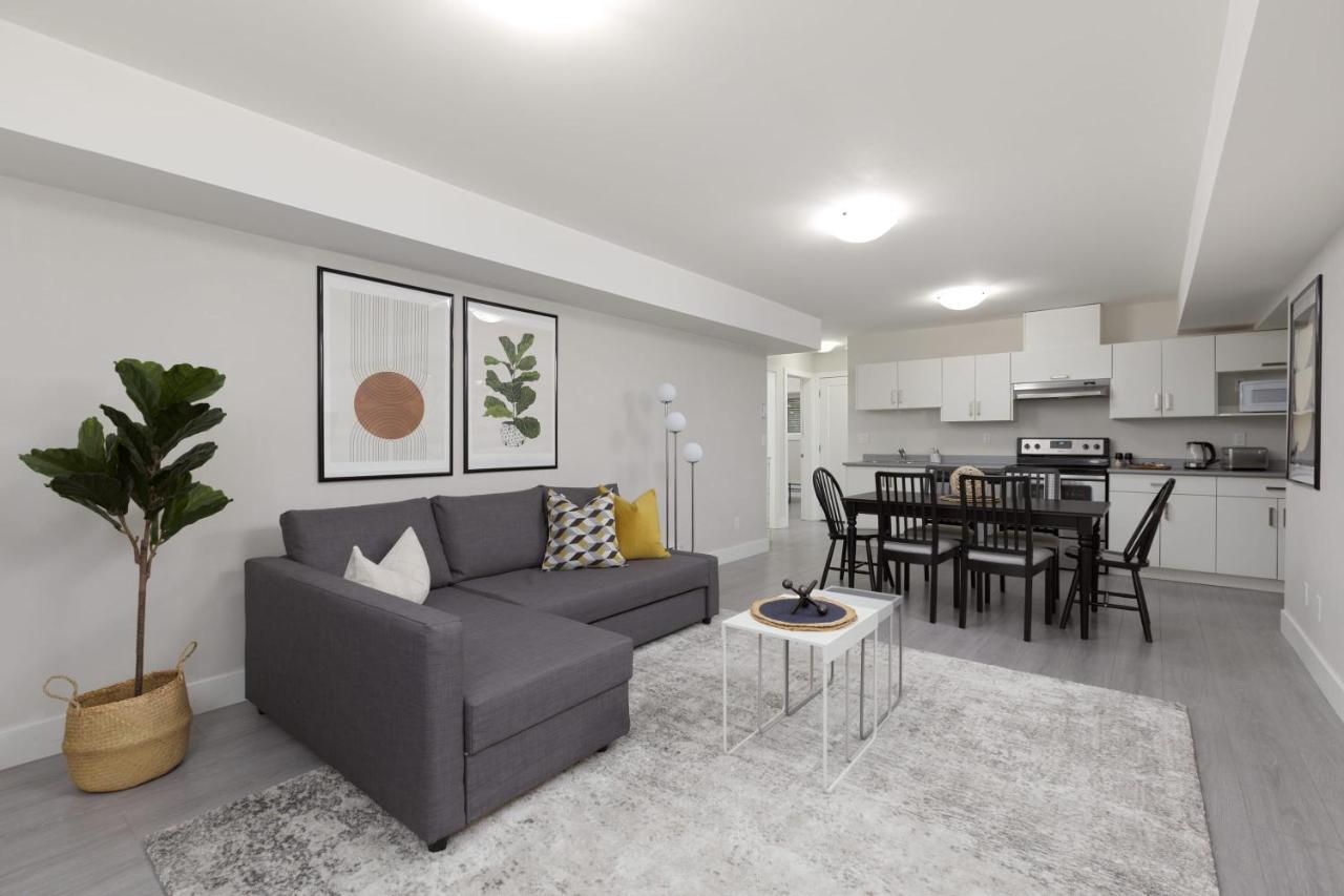 Tastefully Furnished And Newly Updated 2 Bd Central Lynn Valley North Vancouver Villa Eksteriør bilde