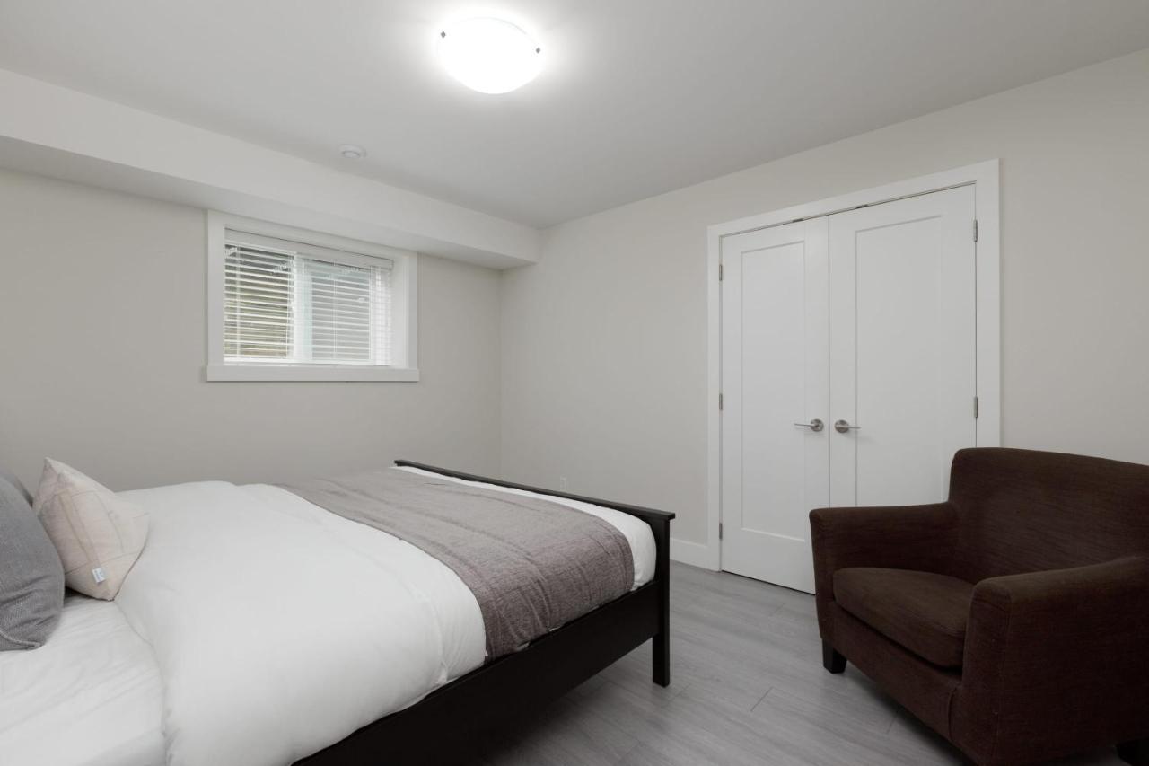 Tastefully Furnished And Newly Updated 2 Bd Central Lynn Valley North Vancouver Villa Eksteriør bilde