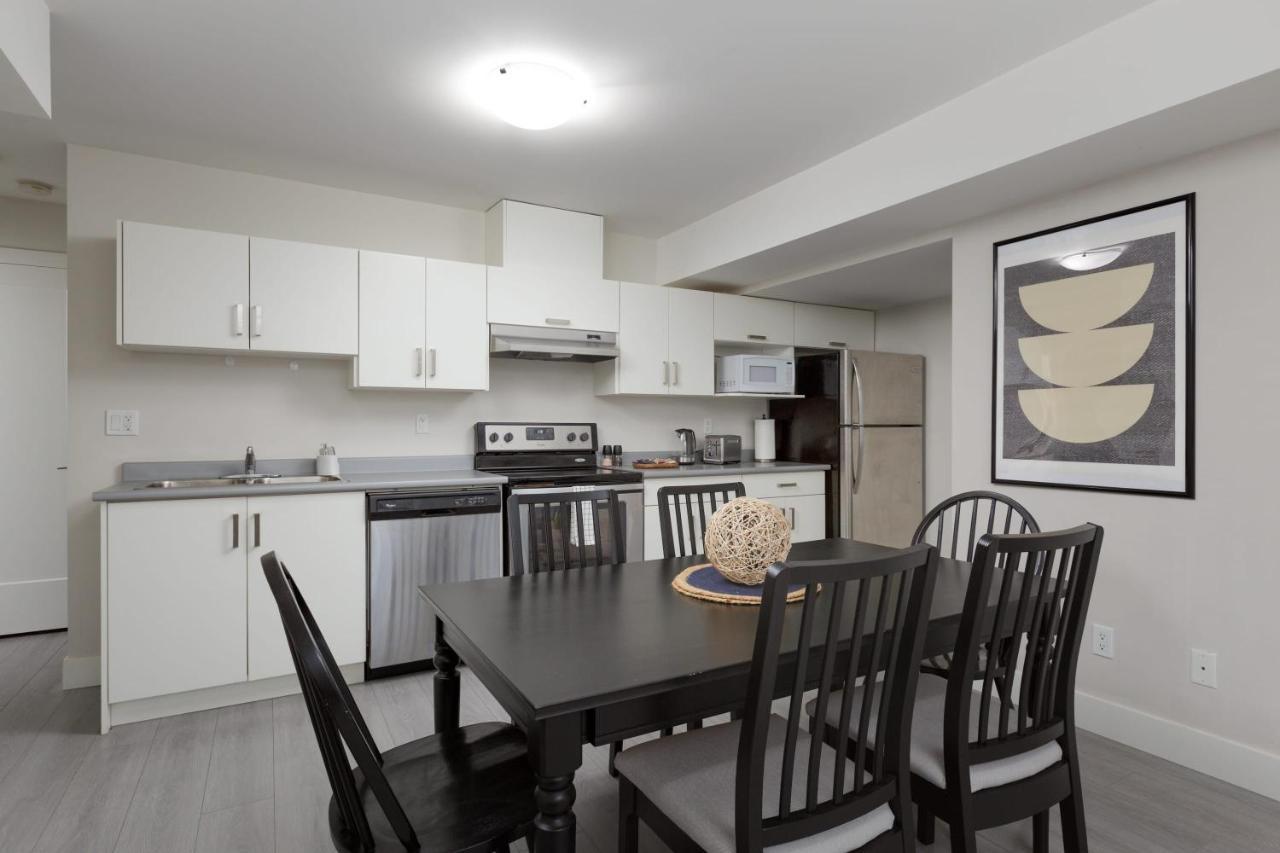 Tastefully Furnished And Newly Updated 2 Bd Central Lynn Valley North Vancouver Villa Eksteriør bilde